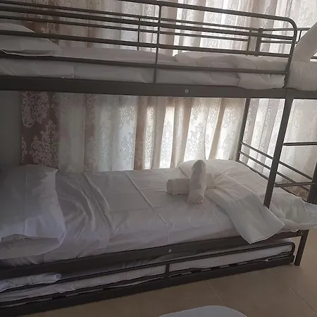 Отель Residencia Universitaria Alboran Малага